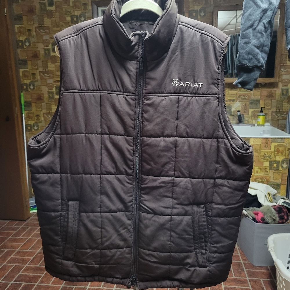 Mens Ariat Vest